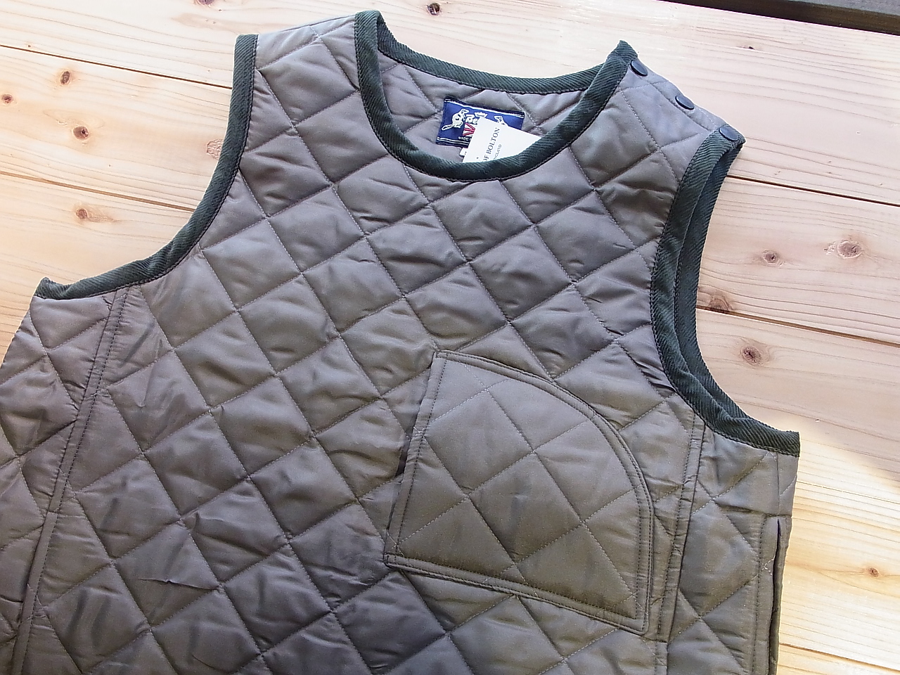 beaver-quilted-vest-20171123-1